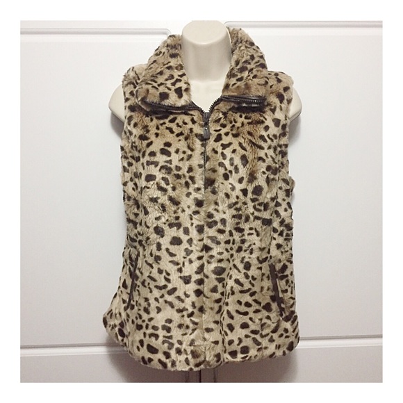 Charter Club Faux Fur Cheetah Vest - Picture 8 of 8